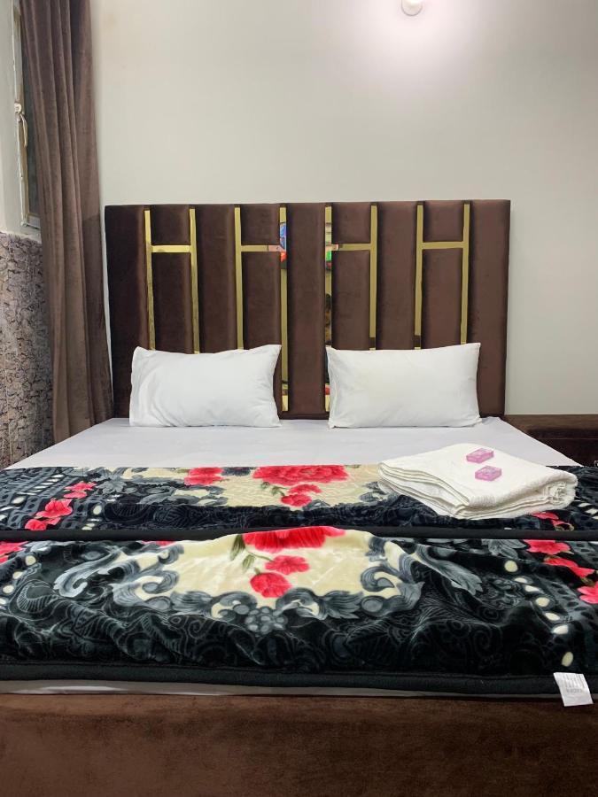 Eden Plus Executive Hotel Лахор Экстерьер фото