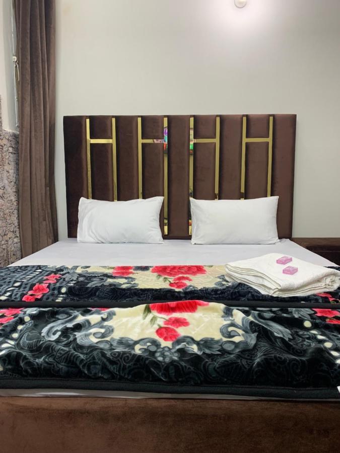 Eden Plus Executive Hotel Лахор Экстерьер фото